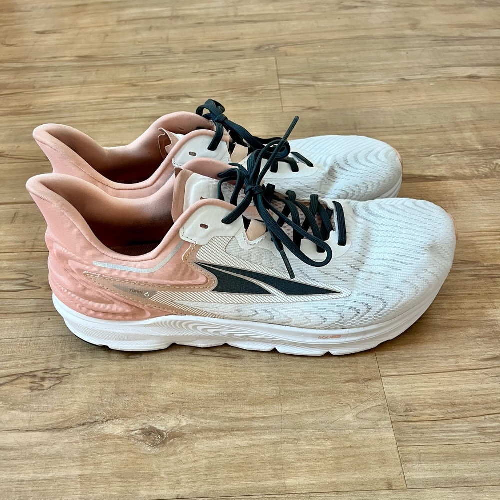 Altra Torin 6 Running Shoes. Women’s Size 11.5. Great Condition